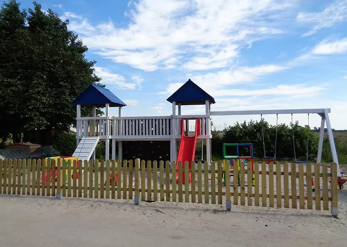Marijanas Ferienhof 1, Urlaub Mit Viel Platz Zwischen Dornumersiel Und Bensersiel, Gehoert Zum Cafe Kunterbunt